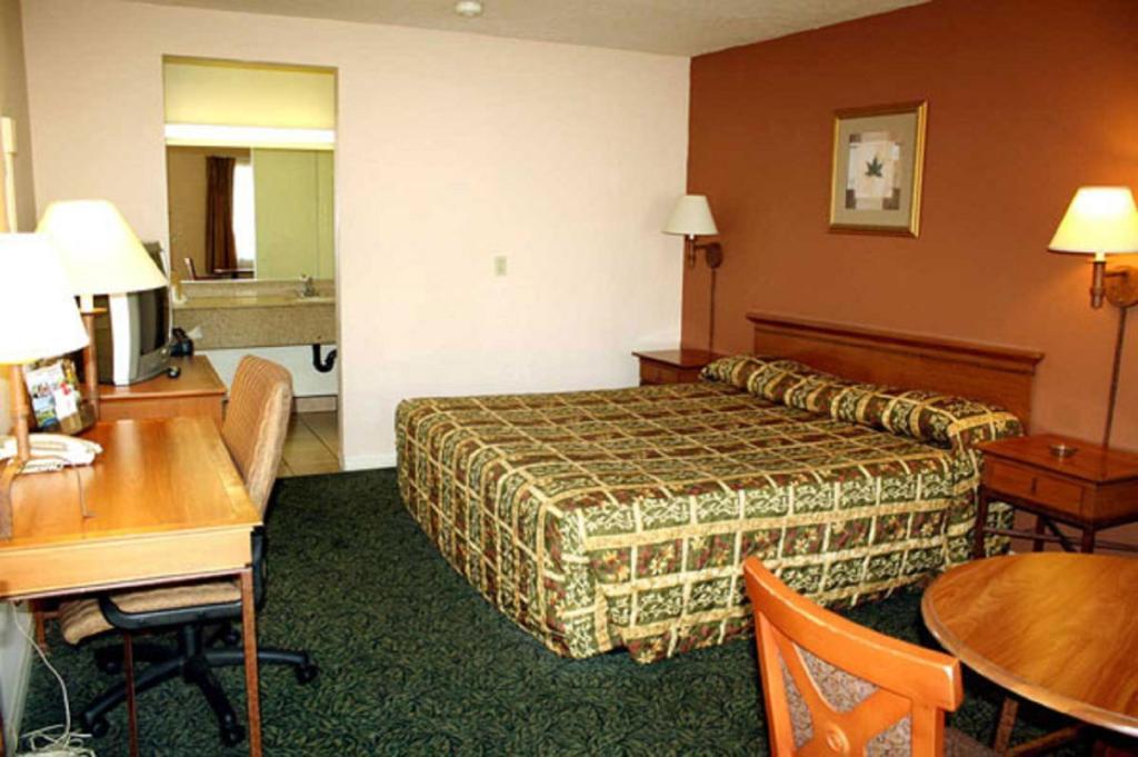 Escondido Lodge Room photo
